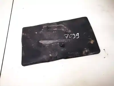 Second-hand car spare part medium for toyota corolla (e11) 2.0 d-4d linea sol oem iam references 7443112040  74431-12040