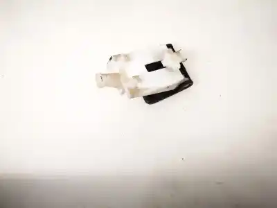 Pezzo di ricambio per auto di seconda mano plastica per toyota corolla (e11) 2.0 d-4d linea sol riferimenti oem iam   