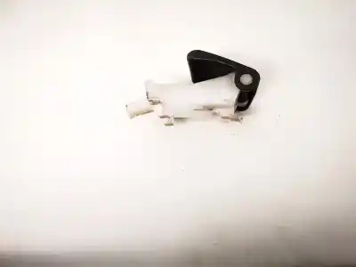 Pezzo di ricambio per auto di seconda mano plastica per toyota corolla (e11) 2.0 d-4d linea sol riferimenti oem iam   