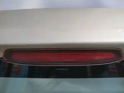 Peça sobressalente para automóvel em segunda mão farolim de travão central por toyota corolla (e11) 2.0 d-4d linea sol referências oem iam 