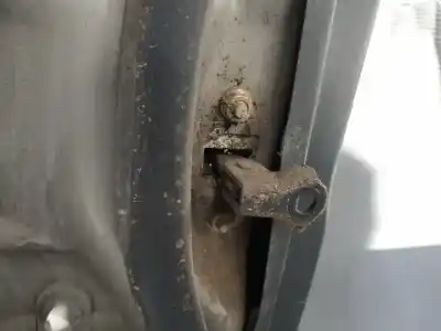 Second-hand car spare part hinge for toyota corolla (e11) 2.0 d-4d linea sol oem iam references   