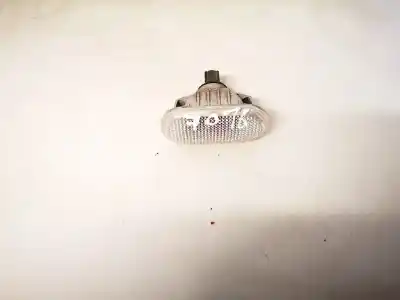 Peça sobressalente para automóvel em segunda mão farolim do lado esquerdo por nissan qashqai 1.6 16v referências oem iam 26160ax00a