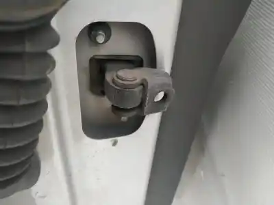 Second-hand car spare part hinge for volvo v50 (545) 2.0 d oem iam references   