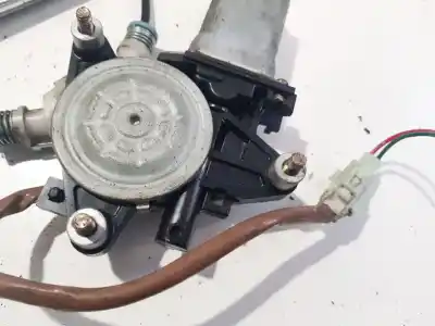 Автозапчастина б/у двигатель переднього правого скла для mazda premacy (cp) 2.0 turbodiesel посилання на oem iam cm010410e  