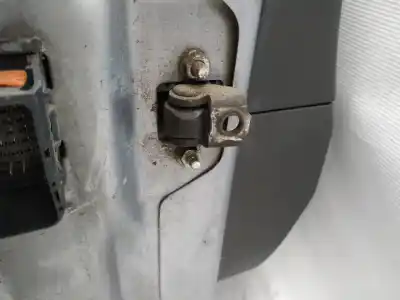 Second-hand car spare part hinge for opel astra h twintop (a04) 1.9 cdti (l67) oem iam references   