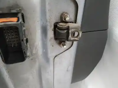 Second-hand car spare part hinge for opel astra h twintop (a04) 1.9 cdti (l67) oem iam references   