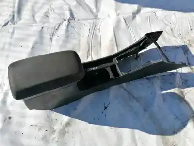 Pezzo di ricambio per auto di seconda mano bracciolo centrale per toyota corolla (e11) 2.0 d-4d linea sol riferimenti oem iam 5890102110