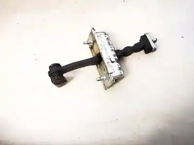 Second-hand car spare part hinge for opel corsa e 1.4 oem iam references 13180682