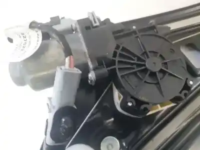 Автозапчастина б/у двигатель переднього правого скла для peugeot 207 1.6 hdi fap cat (9hz / dv6ted4) посилання на oem iam 400975c  