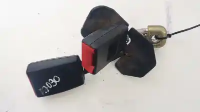 Автозапчасти б/у центральный задний крюк для ремня за audi a4 b6 (8e2) 2.5 tdi quattro ссылки oem iam 8e085773901c  