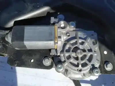 Peça sobressalente para automóvel em segunda mão motor elevador vidro dianteiro direito por audi 100 avant (c4) 2.5 tdi referências oem iam 