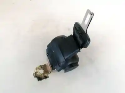 Peça sobressalente para automóvel em segunda mão Cinto De Segurança Traseiro Central por AUDI 80 AVANT 1.9 Turbodiesel CAT (AAZ) Referências OEM IAM 8A9857713A  E40419115