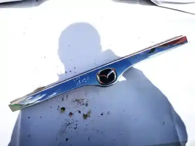 Second-hand car spare part tailgate back door handle for mazda 323 1.5 g 16v/25 (egi dohc) oem iam references bj0e50711