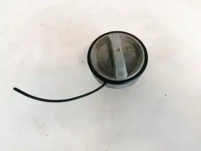 Second-hand car spare part outer fuel cap for toyota corolla (e11) 2.0 d-4d linea sol oem iam references 