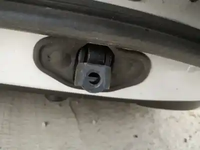 Second-hand car spare part hinge for opel insignia a (g09) 2.0 cdti (68) oem iam references   