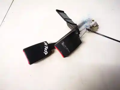 Автозапчастина б/у задній центральний гачок для audi a6, c5 2001.08 - 2005.01 facelift 2.5 tdi quattro 132kw 2000.02 - 2005.01 посилання на oem iam 8d0857739