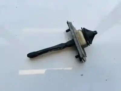 Second-hand car spare part hinge for mazda 323 1.5 g 16v/25 (egi dohc) oem iam references 