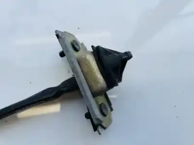 Second-hand car spare part hinge for mazda 323 1.5 g 16v/25 (egi dohc) oem iam references   