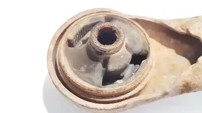 Second-hand car spare part front left lower suspension arm for toyota corolla (e11) 2.0 d-4d linea sol oem iam references   