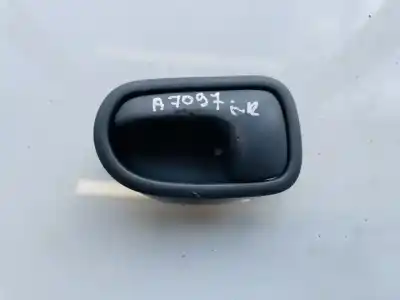 Second-hand car spare part interior left rear handle for mazda 323 1.5 g 16v/25 (egi dohc) oem iam references 