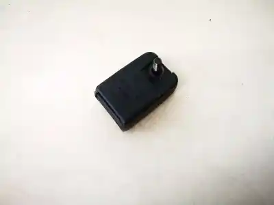 Pezzo di ricambio per auto di seconda mano GANCIO CINTURA POSTERIORE DESTRO per RENAULT SCENIC, I 1996.01 - 1999.09  Riferimenti OEM IAM 417511D  