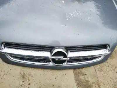 Автозапчасти б/у передняя решетка за opel vectra c caravan 1.9 16v cdti cat (z 19 dth / lrd) ссылки oem iam 
