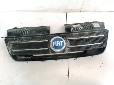 Tweedehands auto-onderdeel voorgrill voor fiat idea (135) 1.3 16v jtd 16v dynamic plus (10.2005->) oem iam-referenties e314051709
