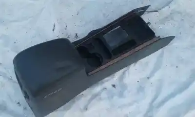 Second-hand car spare part center armrest for kia sorento 2.5 crdi ex oem iam references 846103e000