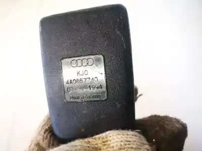 Автозапчасти б/у крюк для ремня задний правый за audi 100 avant (c4) 2.5 tdi ссылки oem iam 4a0857740  