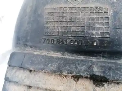 Автозапчастина б/у передня ліва колесна арка для renault megane i scenic (ja0) 1.9 dti diesel cat посилання на oem iam 7700841600  