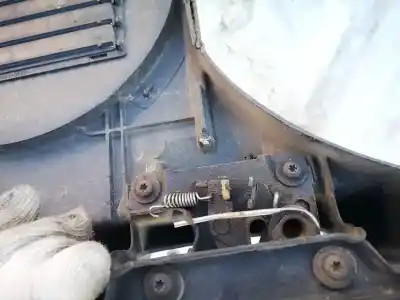 Автозапчастина б/у замок капота для audi a4, b5 1994.11 - 1999.09 1.6 74kw 1994.11 - 2000.10 посилання на oem iam   