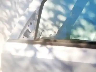 Pezzo di ricambio per auto di seconda mano plastica per opel meriva b 1.7 16v cdti riferimenti oem iam   