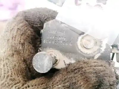 Автозапчастина б/у замок капота для audi a4 avant (b5) 1.9 tdi посилання на oem iam 8d0823508c  