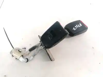 Second-hand car spare part Central Rear Seat Belt for AUDI A4, B5 1994.11 - 1999.09 1.6 74KW 1994.11 - 2000.10 OEM IAM references 8D0857739  