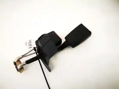 Second-hand car spare part central rear seat belt buckle for audi a4 avant (b5) 1.9 tdi oem iam references 8d0857739d  