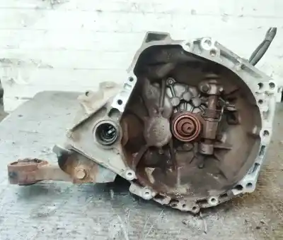 Pezzo di ricambio per auto di seconda mano riduttore per peugeot 107 1.0i cat 70cv riferimenti oem iam 20tt01