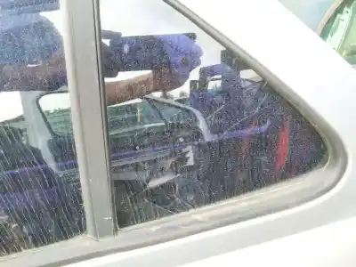 Peça sobressalente para automóvel em segunda mão vidro de custódia triangular traseiro esquerdo por peugeot 406 (8b) 1.9 td referências oem iam   