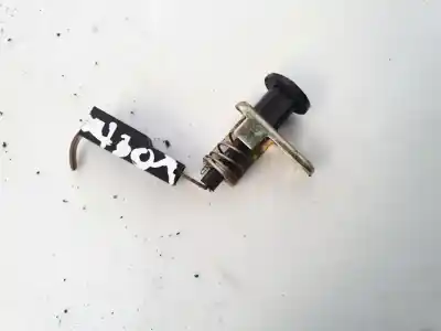 Pezzo di ricambio per auto di seconda mano interruttore per audi 80 avant 2.0 riferimenti oem iam 