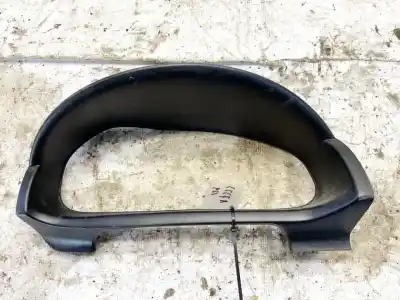 Peça sobressalente para automóvel em segunda mão molduras frontais por mazda 2 (dy) 1.4 referências oem iam 3m7110a894