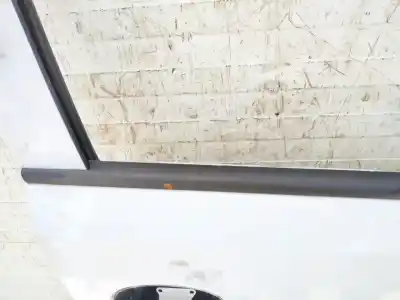 Pezzo di ricambio per auto di seconda mano plastica per opel meriva b 1.7 16v cdti riferimenti oem iam   