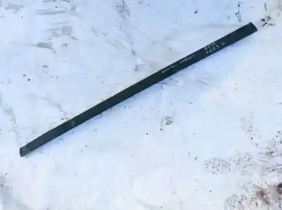 Peça sobressalente para automóvel em segunda mão plásticos por mazda 5 berl. (cr) 2.0 sportive referências oem iam 