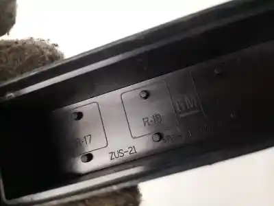 Second-hand car spare part fuse box unit for opel vectra c (z02) 2.2 dti 16v (f69) oem iam references zus21  zus-21