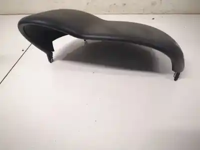 Second-hand car spare part front decorative moulding for renault twingo 1.2 16v oem iam references 8200536593