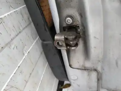 Second-hand car spare part hinge for opel zafira a 2.0 dti oem iam references   