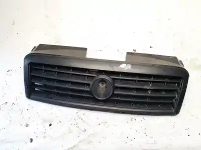 Pezzo di ricambio per auto di seconda mano griglia anteriore per fiat doblo (119) 1.3 16v multijet dynamic pan. riferimenti oem iam 735395576