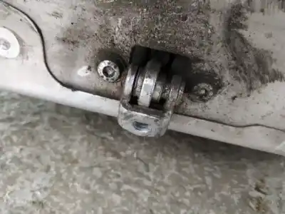 Second-hand car spare part hinge for opel meriva b 1.7 16v cdti oem iam references   