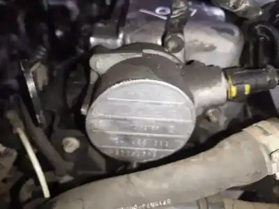 Автозапчастина б/у галмумний депресор / вакуумний насос для opel vectra c (z02) 2.2 dti 16v (f69) посилання на oem iam 24465382  0252738