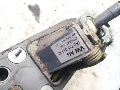 Автозапчасти б/у рычаг переключения передач за skoda octavia combi (1z5) 2.0 tdi ссылки oem iam 1k0711049ar  400495at