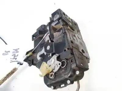 Second-hand car spare part left front door lock for skoda octavia combi (1z5) 2.0 tdi oem iam references 4o1837015  