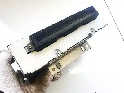 Pezzo di ricambio per auto di seconda mano impianto audio / radio cd per volvo v50 (545) 1.6 d riferimenti oem iam p31310052